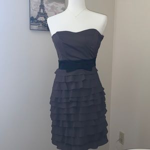 H&M| Gray strapless dress suitable for semi